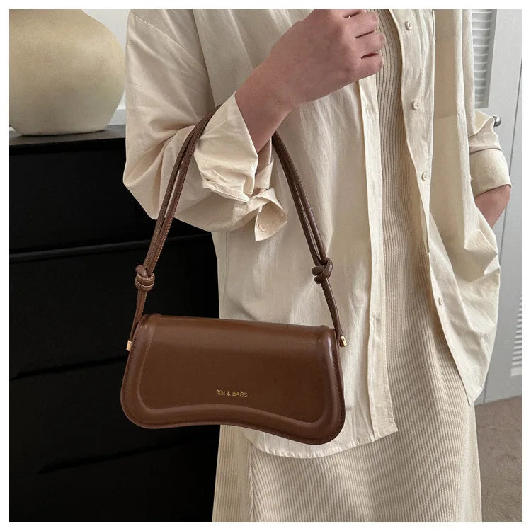 Classic Blend Crossbody in Brown