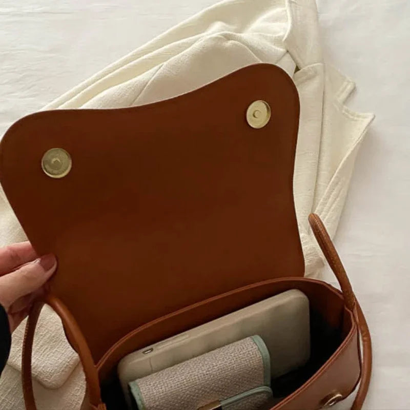 Classic Blend Crossbody in Brown