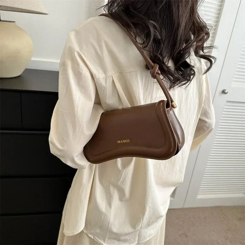 Classic Blend Crossbody in Brown