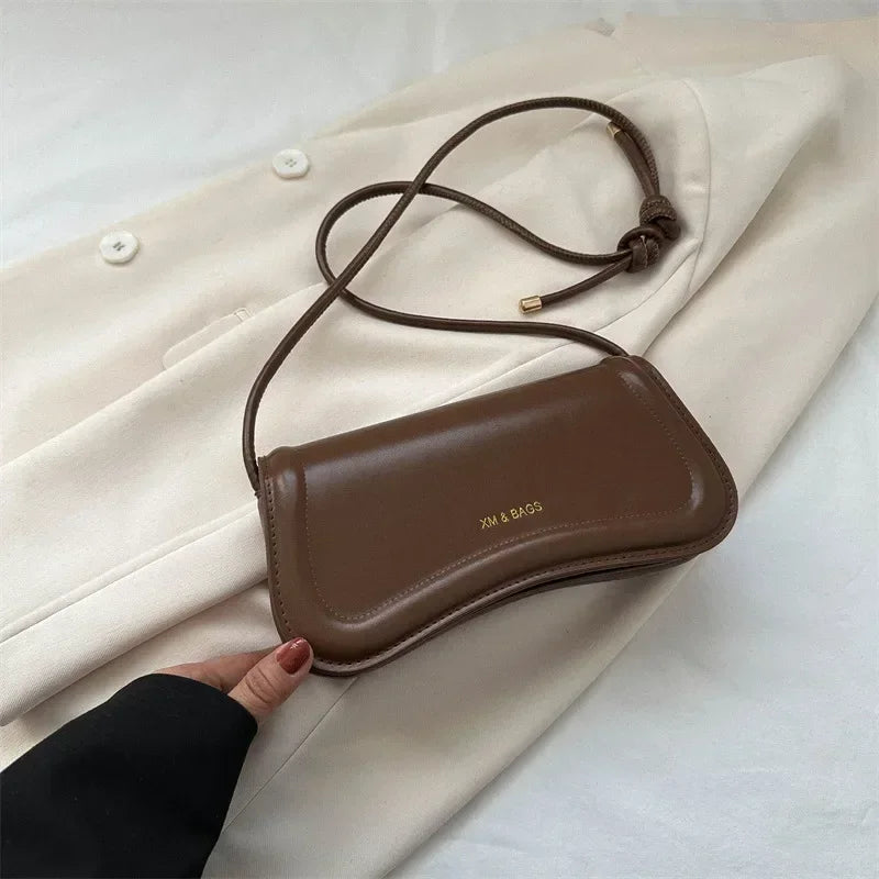 Classic Blend Crossbody in Brown